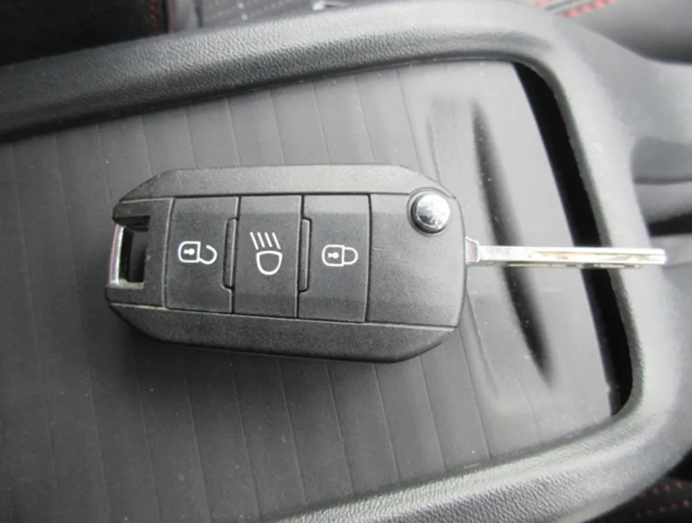 PEUGEOT 2008 GTLINE - PRG Motors Ltd