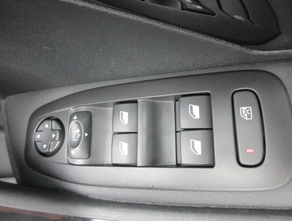 PEUGEOT 2008 GTLINE - PRG Motors Ltd