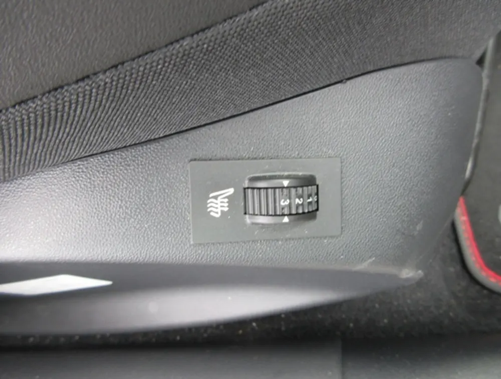 PEUGEOT 2008 GTLINE - PRG Motors Ltd