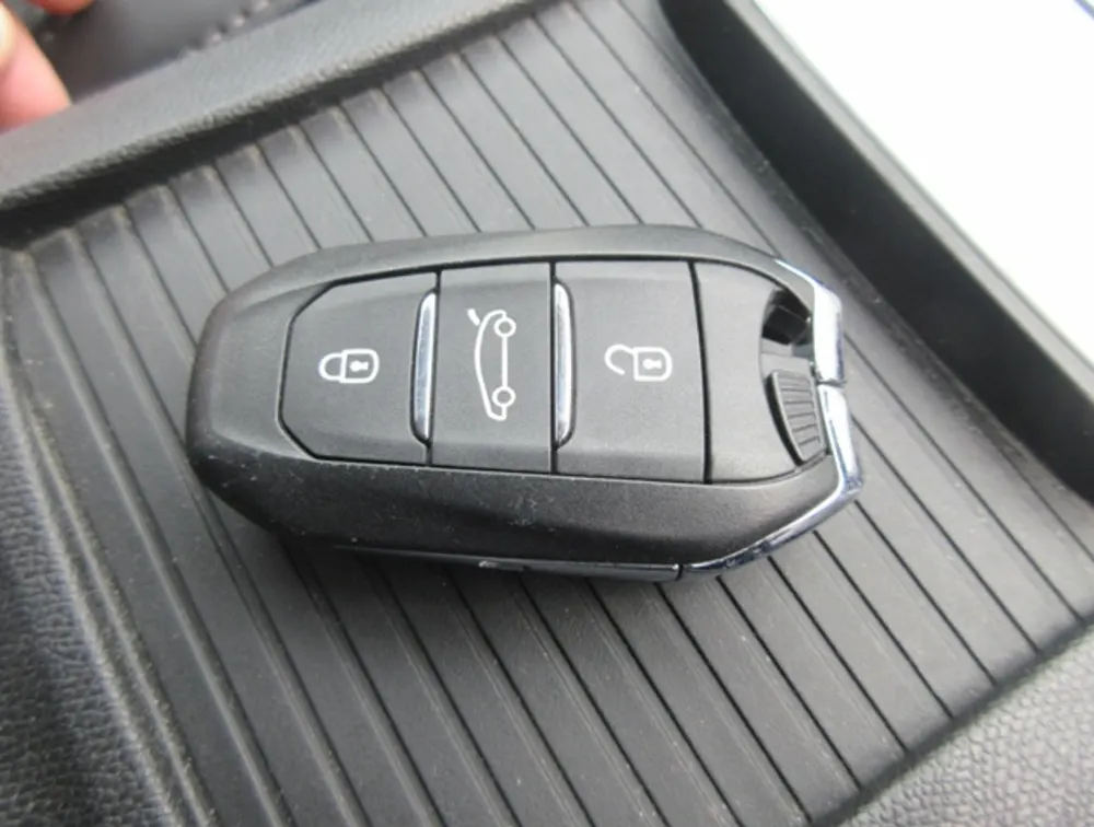 PEUGEOT 308 ALLURE HATCHBACK - PRG Motors Ltd