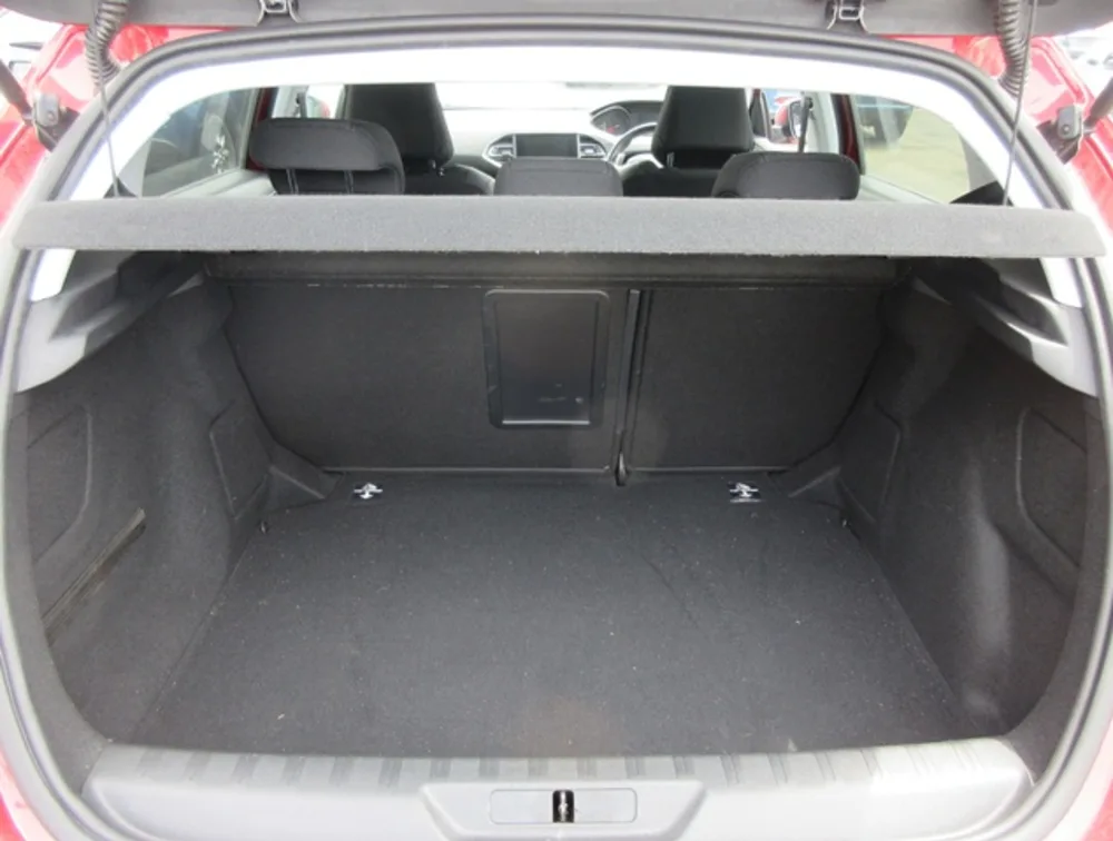 PEUGEOT 308 ALLURE HATCHBACK - PRG Motors Ltd