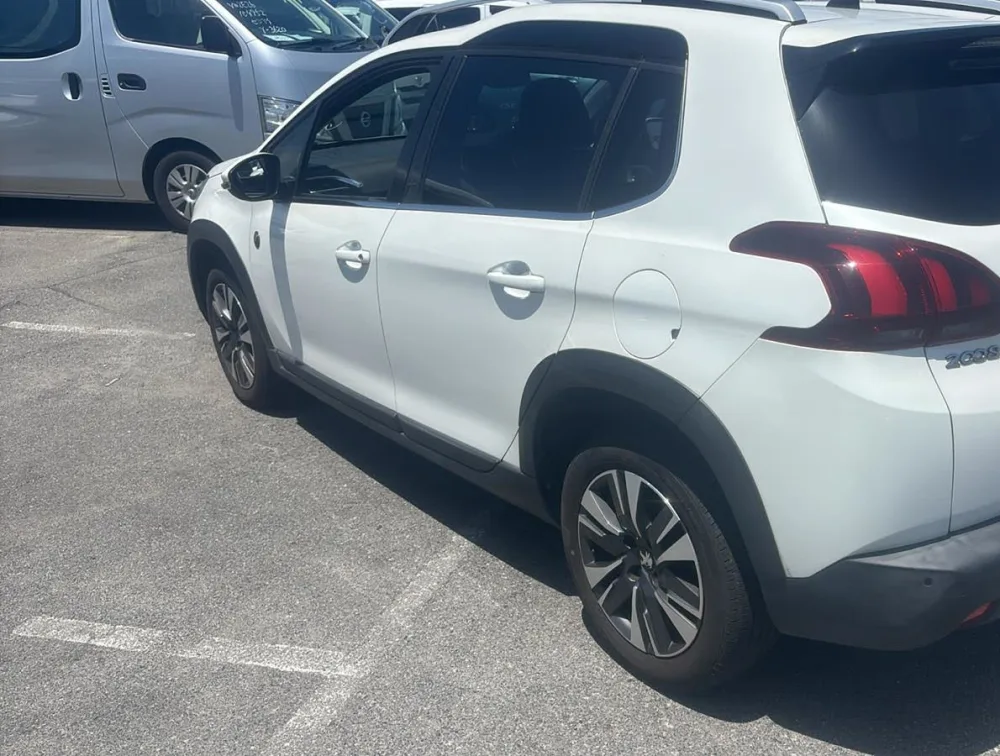 PEUGEOT 2008 CROSSCITY - PRG Motors Ltd