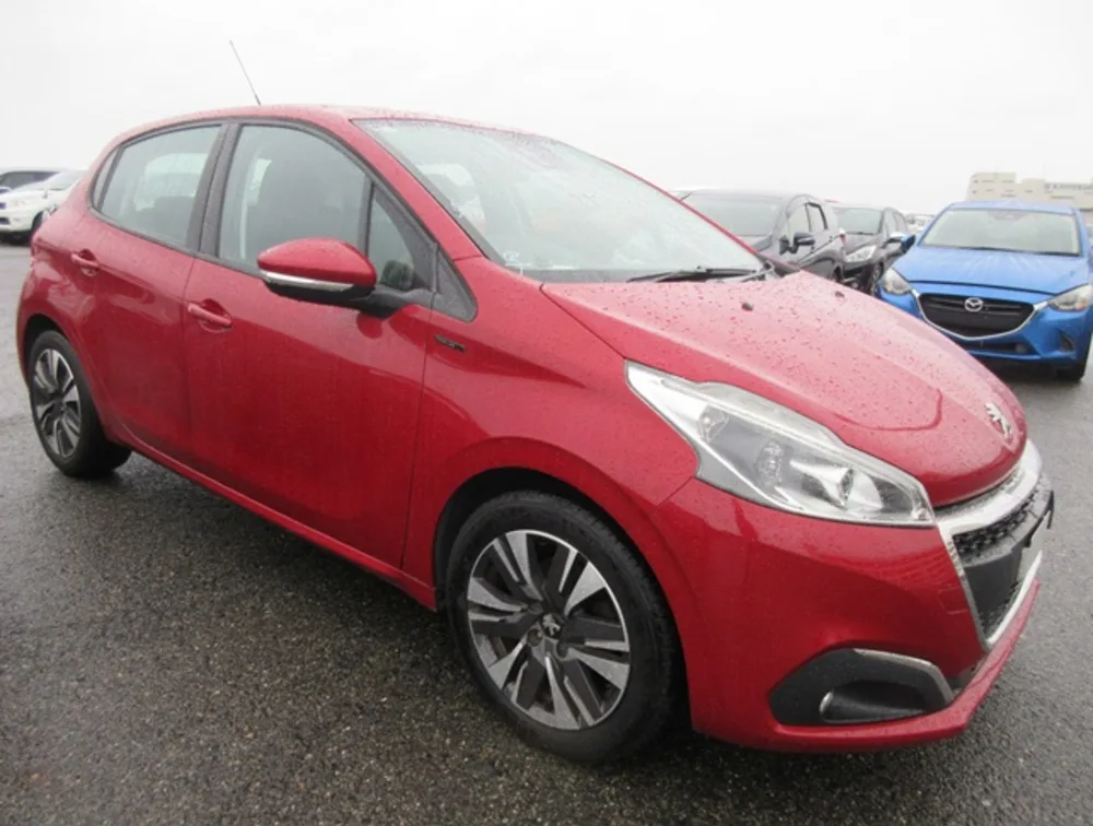 PEUGEOT 208 ALLURE SIGNATURE