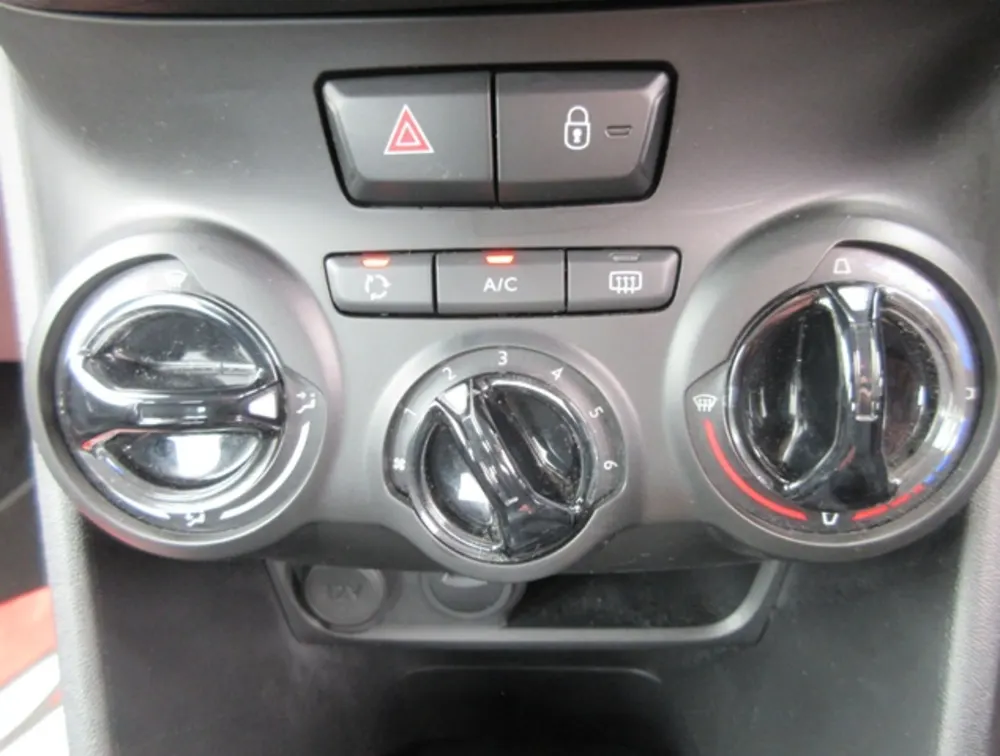 PEUGEOT 208 ALLURE SIGNATURE - PRG Motors Ltd