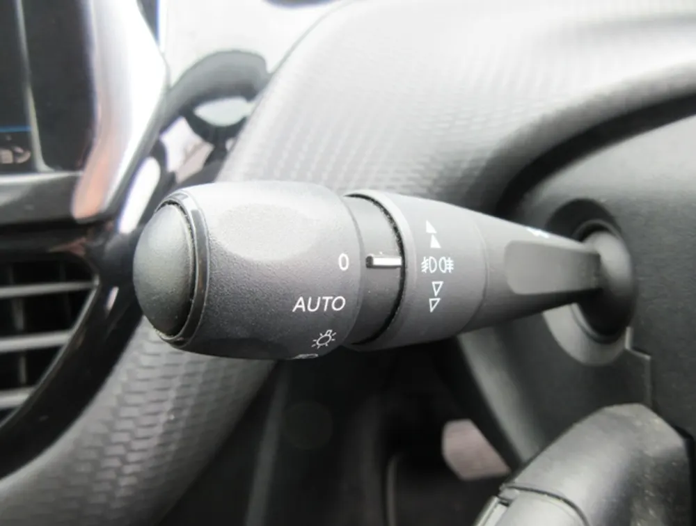 PEUGEOT 208 ALLURE SIGNATURE - PRG Motors Ltd