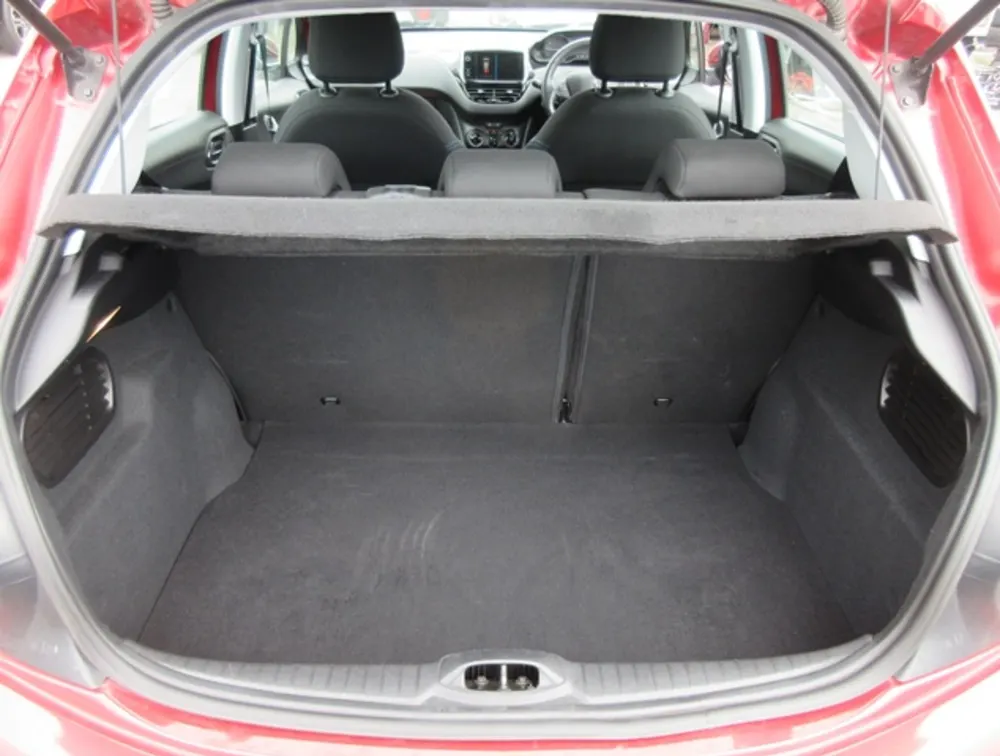 PEUGEOT 208 ALLURE SIGNATURE - PRG Motors Ltd