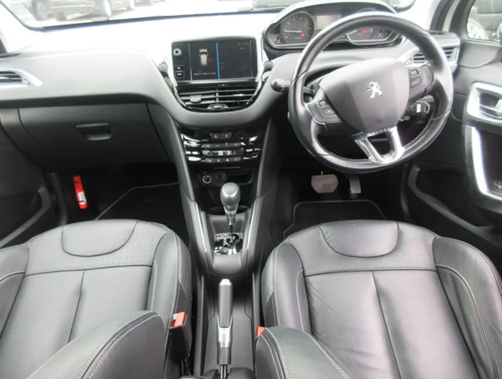 PEUGEOT 208 LEATHER SEATS - PRG Motors Ltd