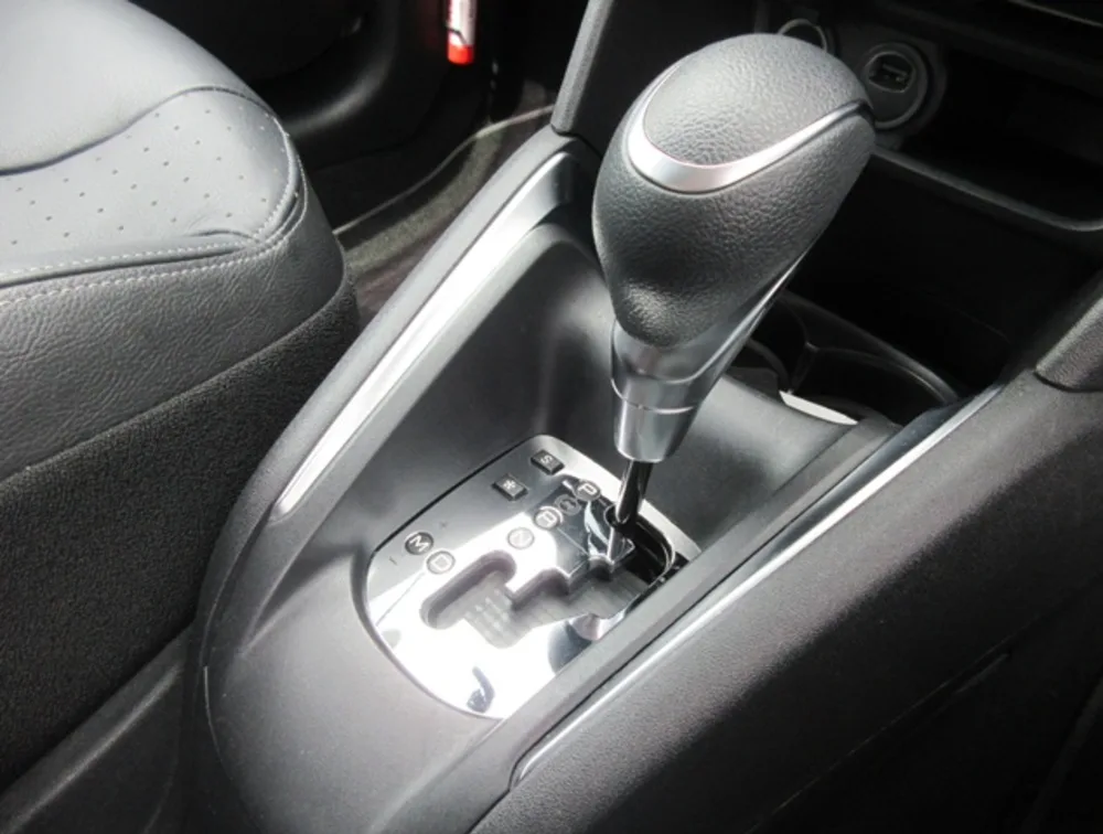 PEUGEOT 208 LEATHER SEATS - PRG Motors Ltd