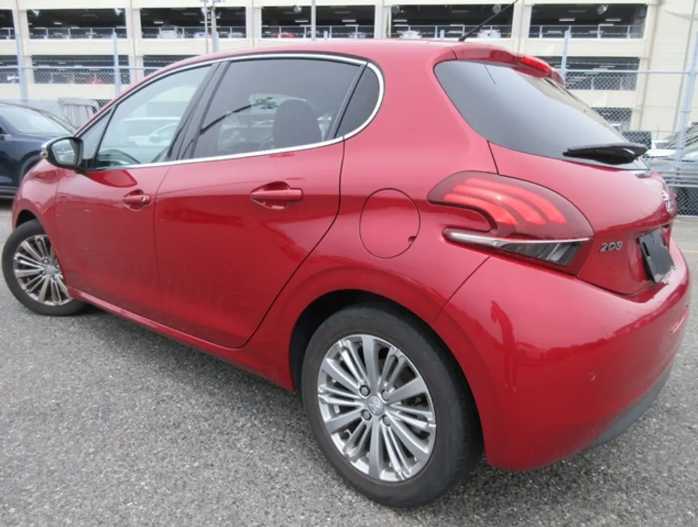 PEUGEOT 208 ALLURE - PRG Motors Ltd