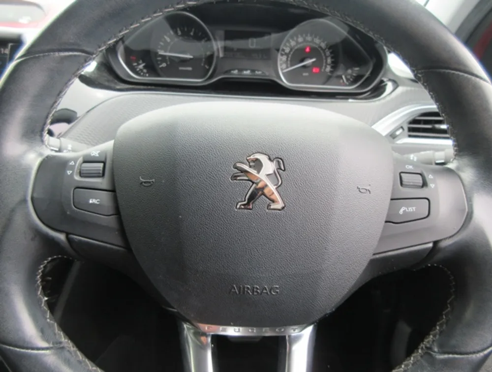 PEUGEOT 208 ALLURE - PRG Motors Ltd