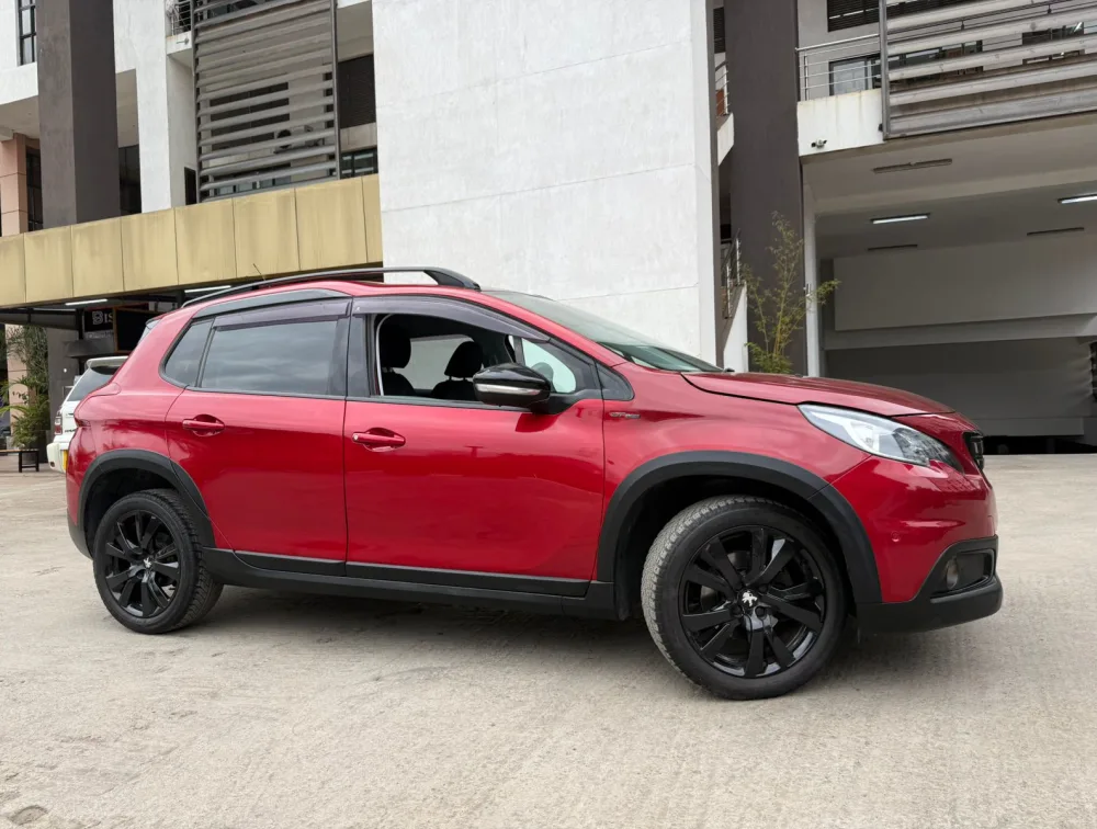 PEUGEOT 2008 GTLINE 