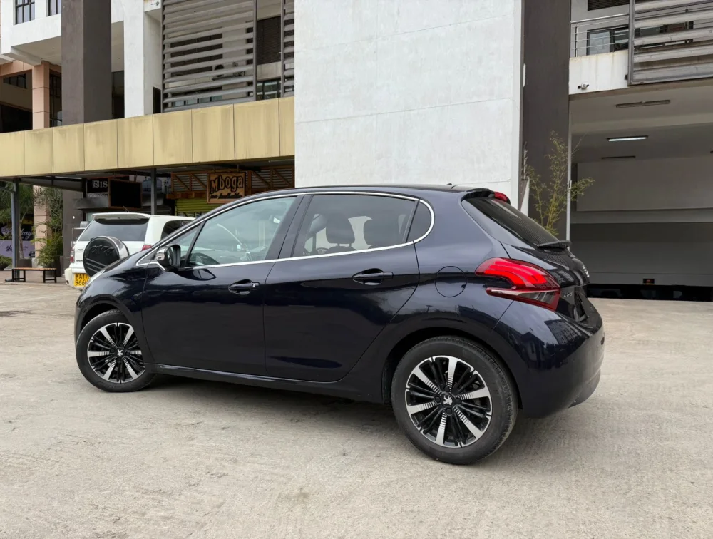 PEUGEOT 208 TECH EDITION - PRG Motors Ltd