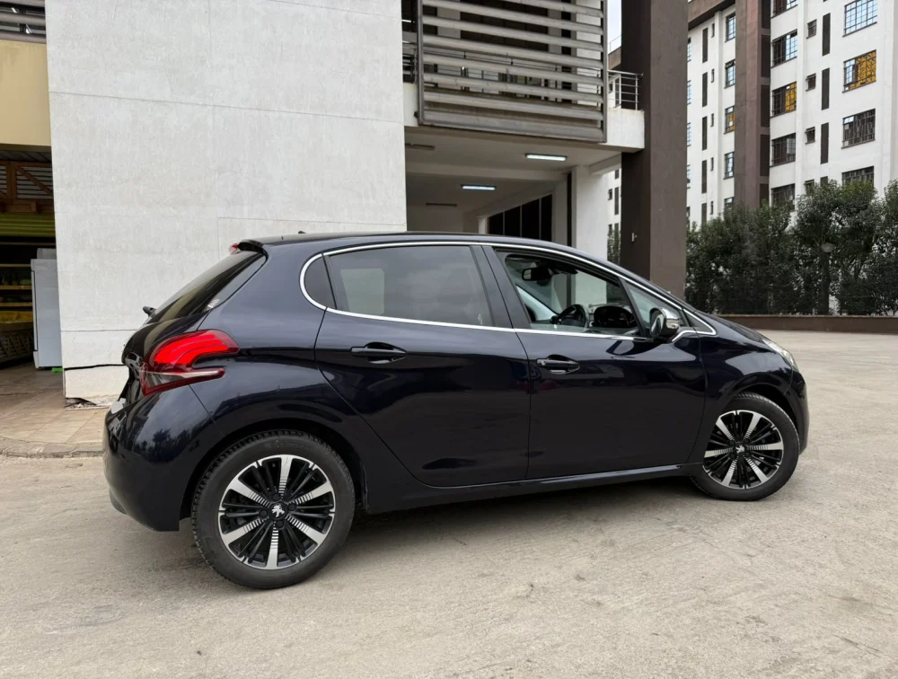 PEUGEOT 208 TECH EDITION - PRG Motors Ltd