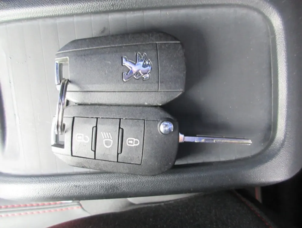 PEUGEOT 2008 GTLINE - PRG Motors Ltd
