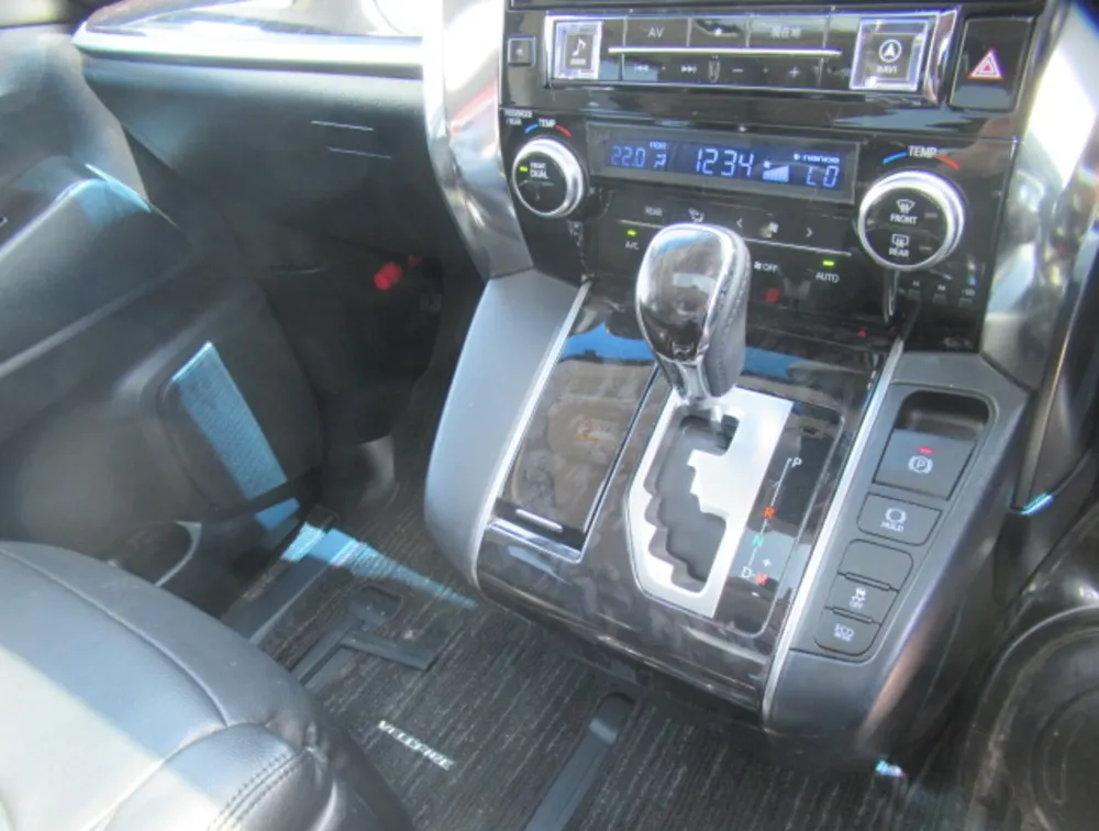 TOYOTA VELLFIRE - PRG Motors Ltd