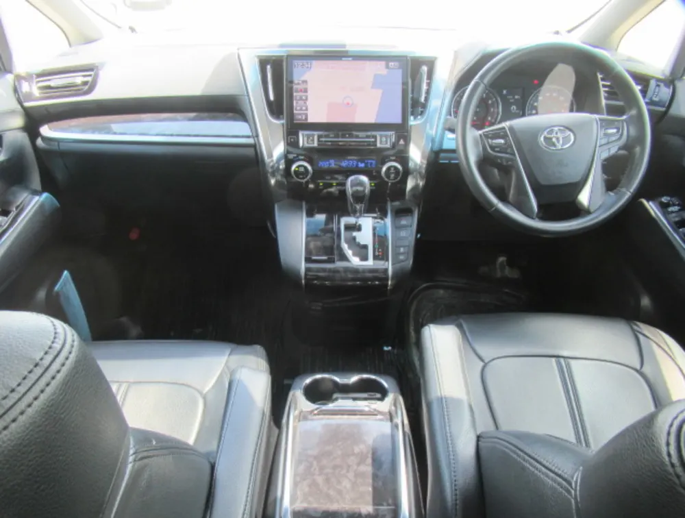 TOYOTA VELLFIRE - PRG Motors Ltd