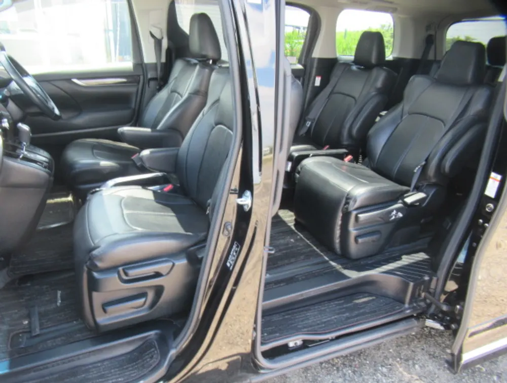 TOYOTA VELLFIRE - PRG Motors Ltd