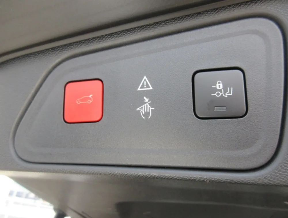 PEUGEOT 3008 GTLINE SUNROOF - PRG Motors Ltd