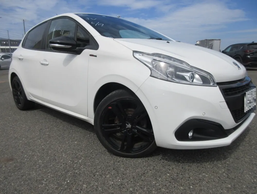 PEUGEOT 208 GTLINE BLACKPACK