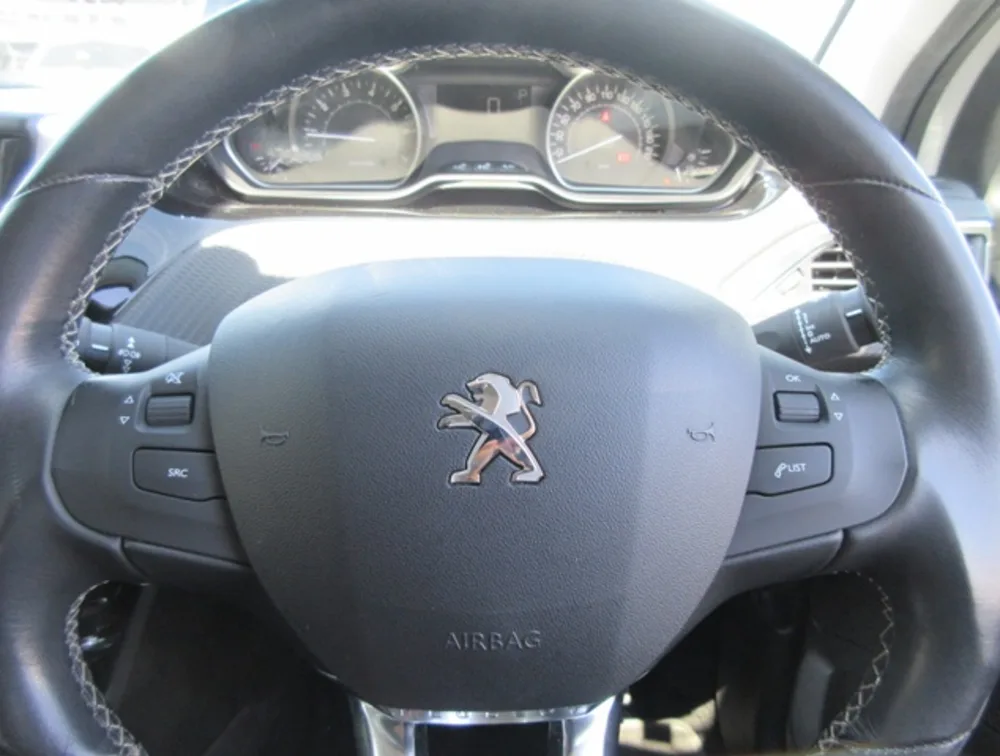 PEUGEOT 208 ALLURE - PRG Motors Ltd