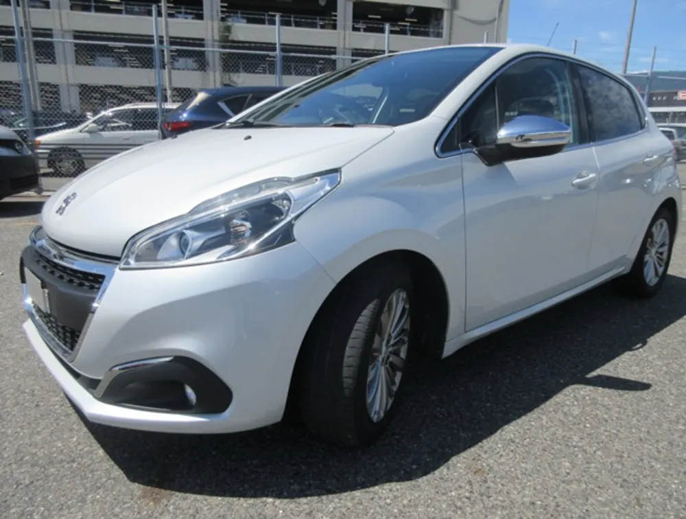 PEUGEOT 208 ALLURE - PRG Motors Ltd