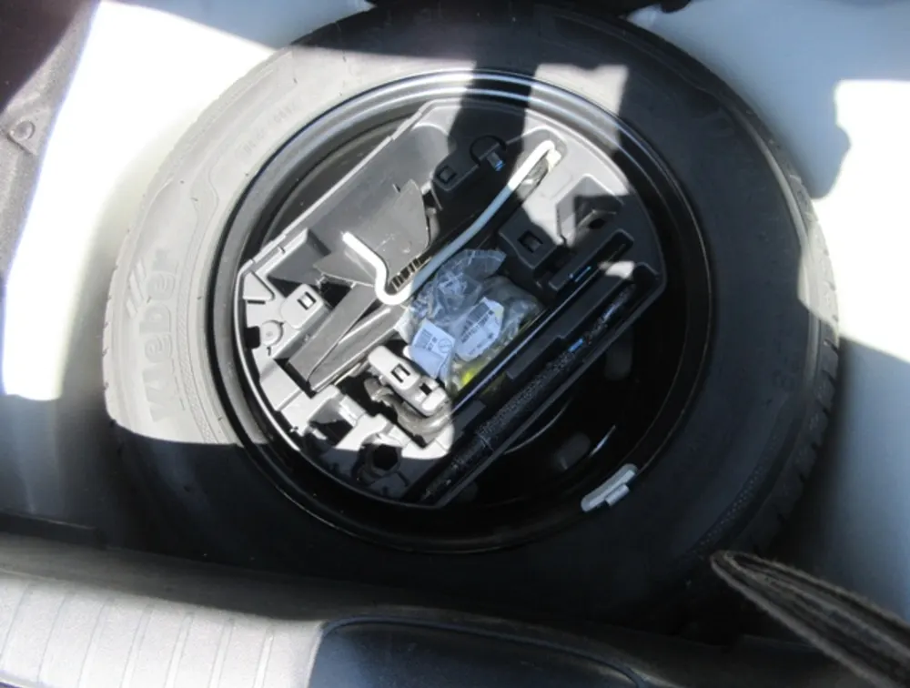 PEUGEOT 208 ALLURE - PRG Motors Ltd
