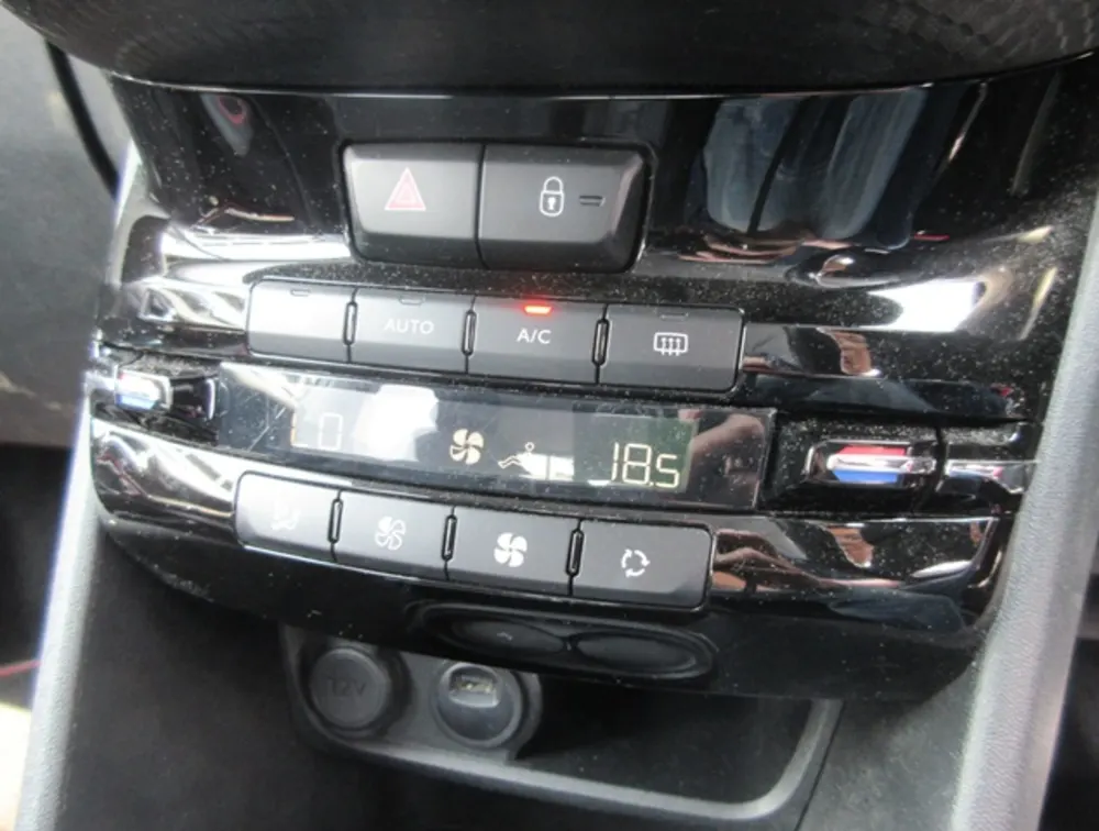 PEUGEOT 2008 GTLINE - PRG Motors Ltd