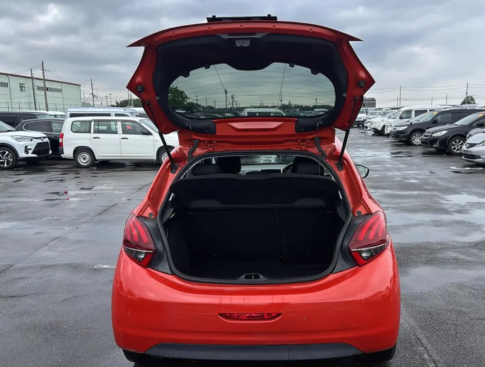 PEUGEOT 208 TECH EDITION - PRG Motors Ltd