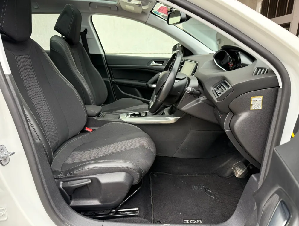 PEUGEOT 308 ALLURE MOONROOF - PRG Motors Ltd