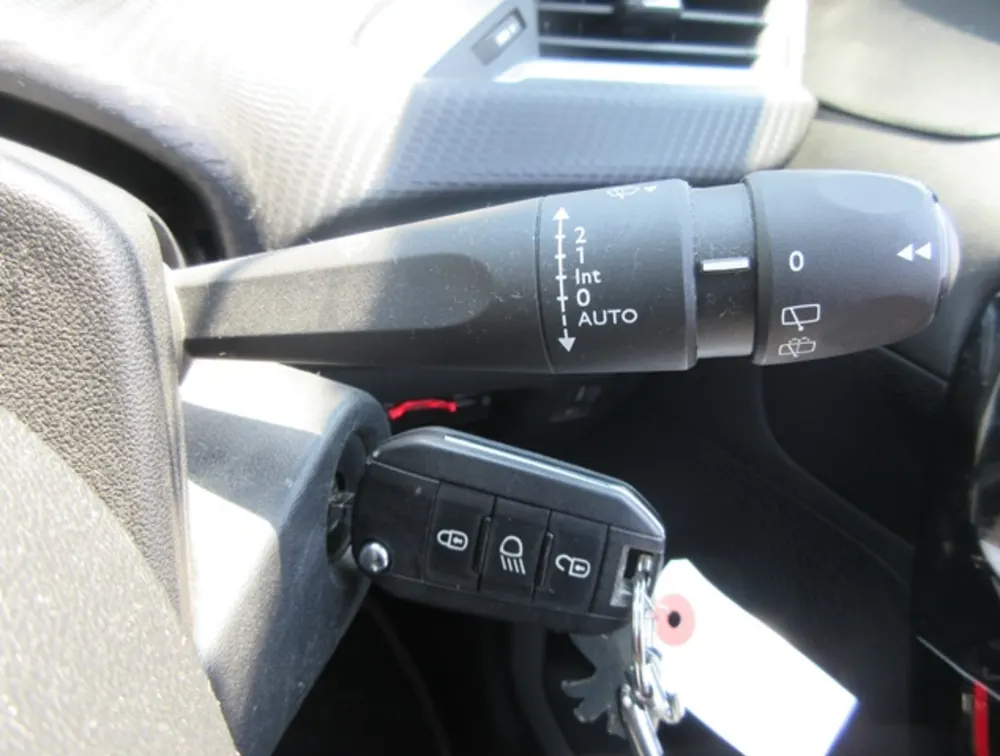 PEUGEOT 2008 GTLINE - PRG Motors Ltd