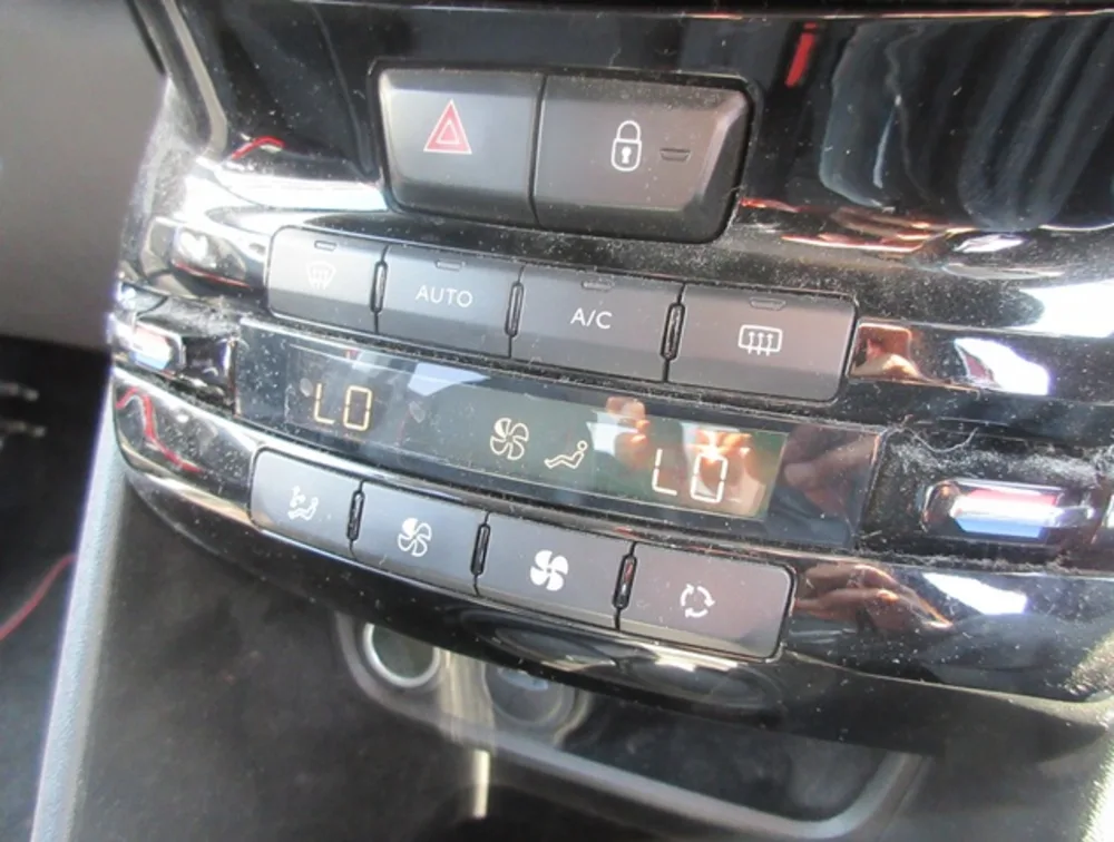 PEUGEOT 2008 GTLINE - PRG Motors Ltd