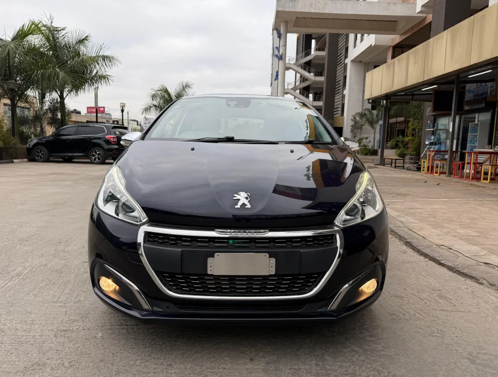 PEUGEOT 208 TECH EDITION MOONROOF - PRG Motors Ltd