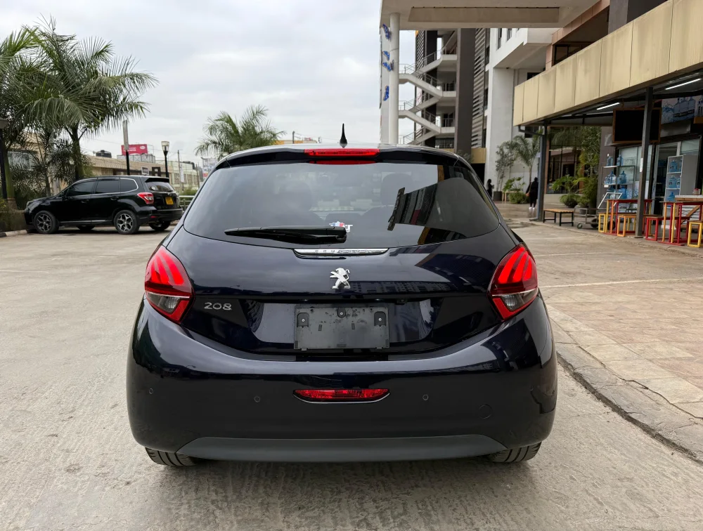 PEUGEOT 208 TECH EDITION MOONROOF - PRG Motors Ltd