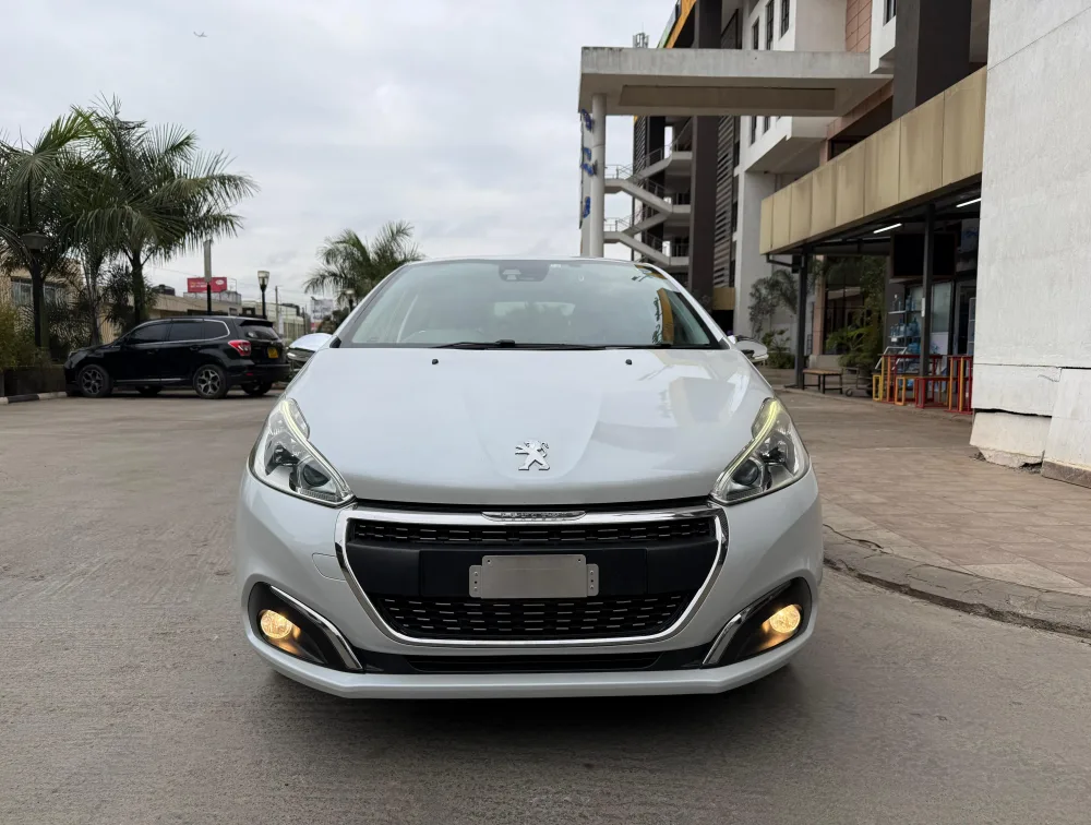 PEUGEOT 208 ALLURE FULL LEATHER SEATS - PRG Motors Ltd
