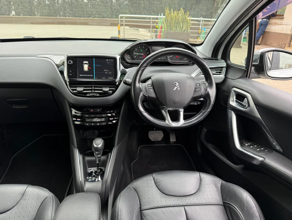 PEUGEOT 208 ALLURE FULL LEATHER SEATS - PRG Motors Ltd