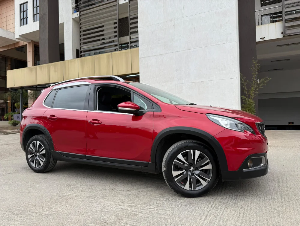PEUGEOT 2008 ALLURE
