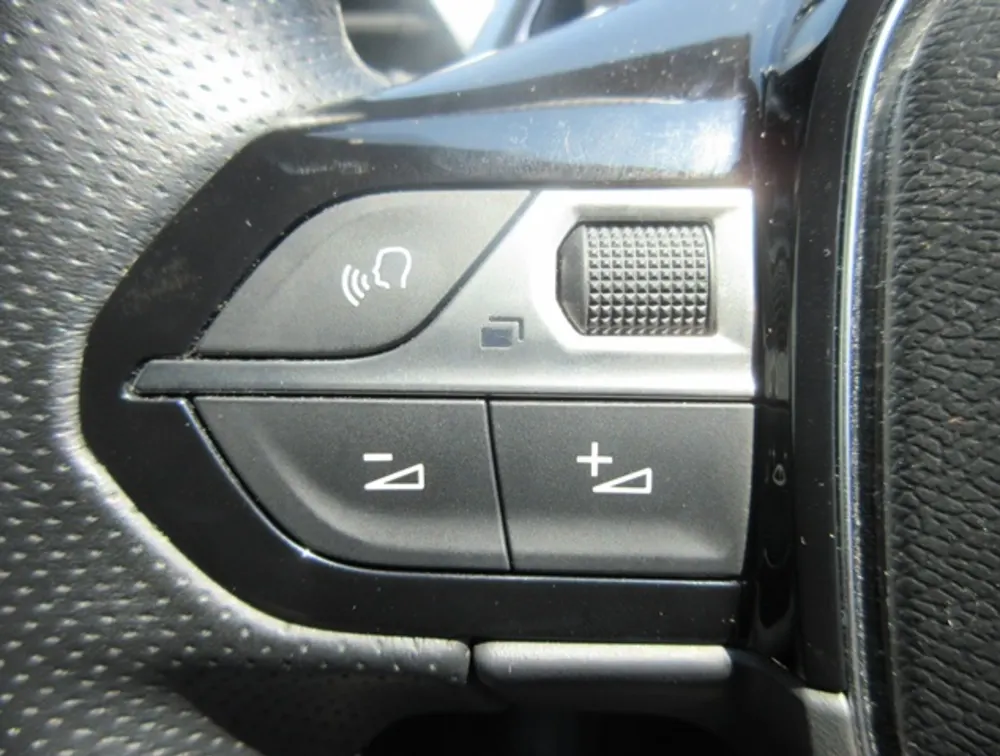 PEUGEOT 3008 GTLINE SUNROOF - PRG Motors Ltd