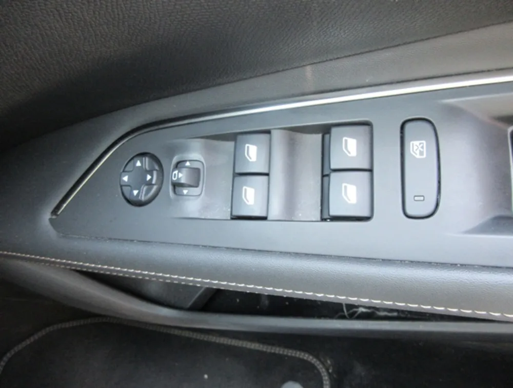 PEUGEOT 3008 GTLINE SUNROOF - PRG Motors Ltd
