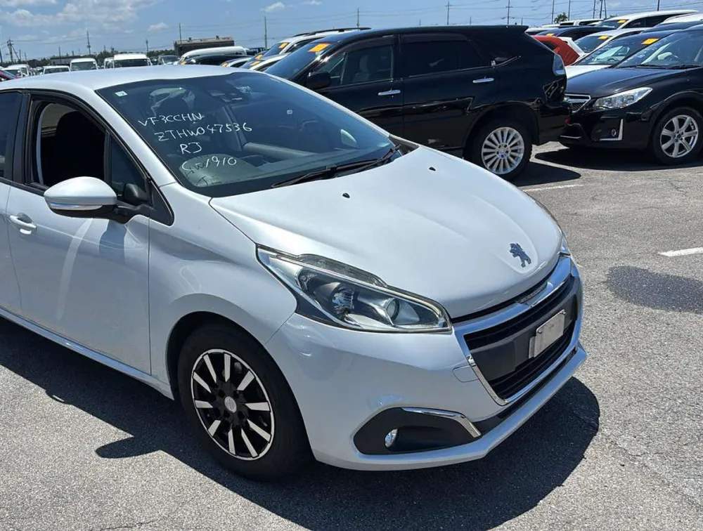 PEUGEOT 208 STYLE 