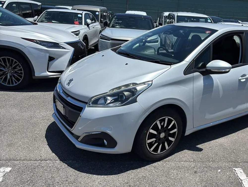PEUGEOT 208 STYLE - PRG Motors Ltd