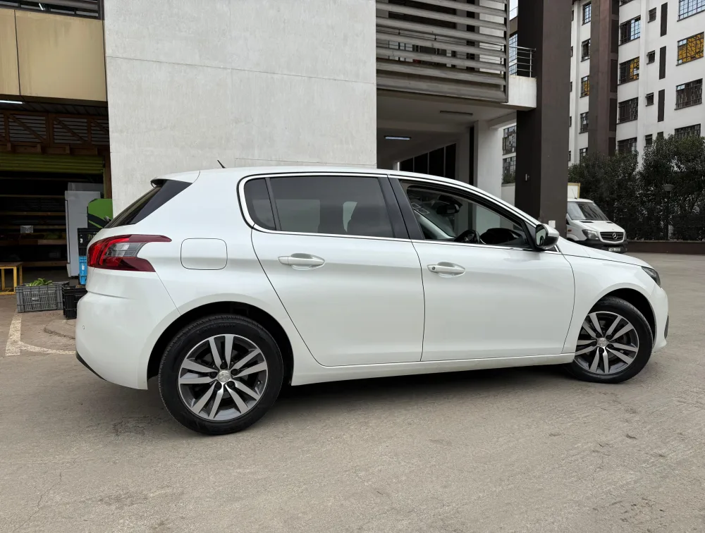 PEUGEOT 308 HATCHBACK DIESEL - PRG Motors Ltd