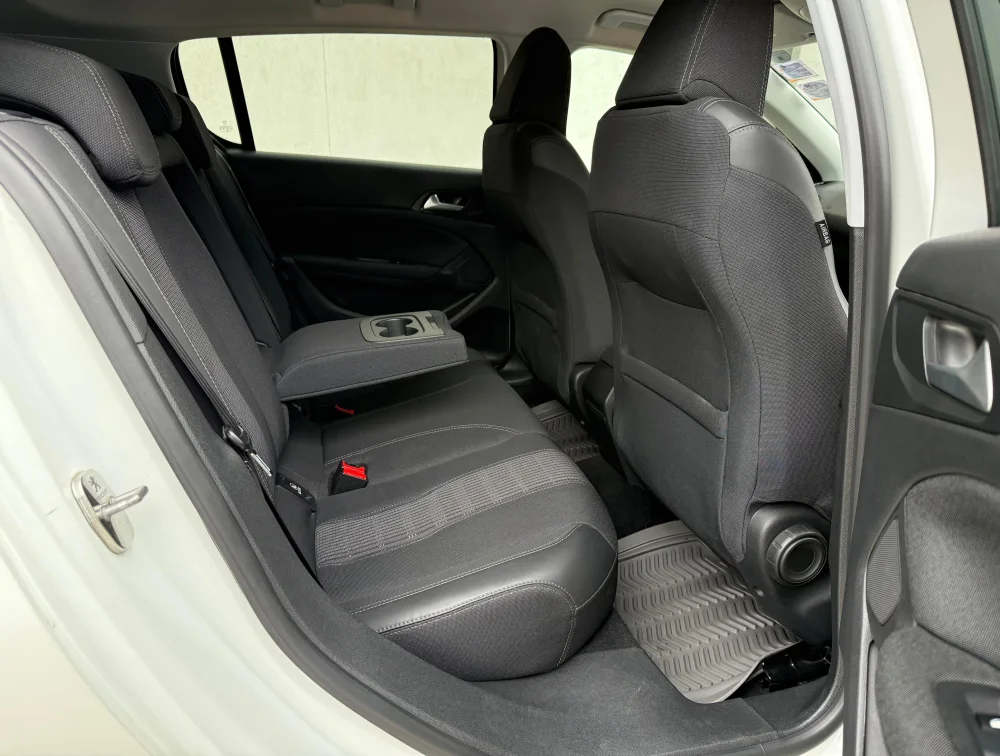 PEUGEOT 308 HATCHBACK DIESEL - PRG Motors Ltd