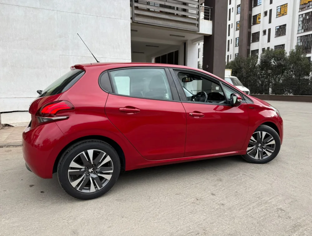 PEUGEOT 208 SIGNATURE - PRG Motors Ltd
