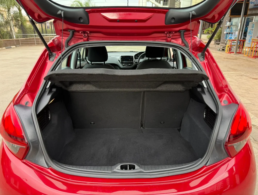 PEUGEOT 208 SIGNATURE - PRG Motors Ltd