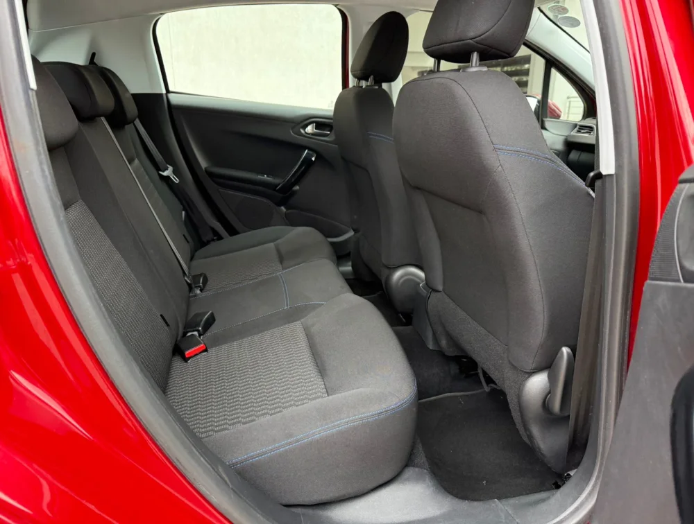 PEUGEOT 208 SIGNATURE - PRG Motors Ltd
