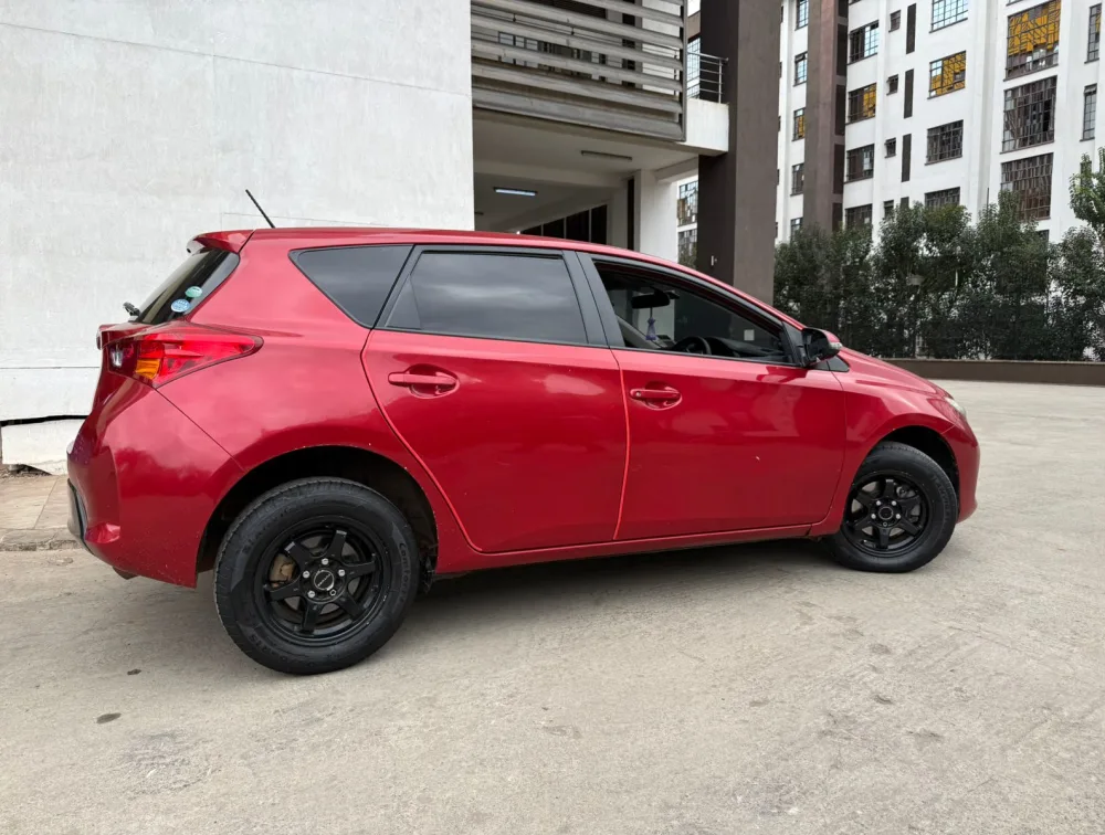 TOYOTA AURIS - PRG Motors Ltd