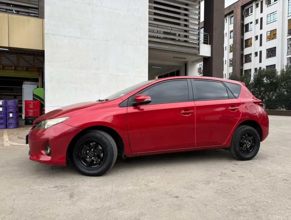 TOYOTA AURIS - PRG Motors Ltd