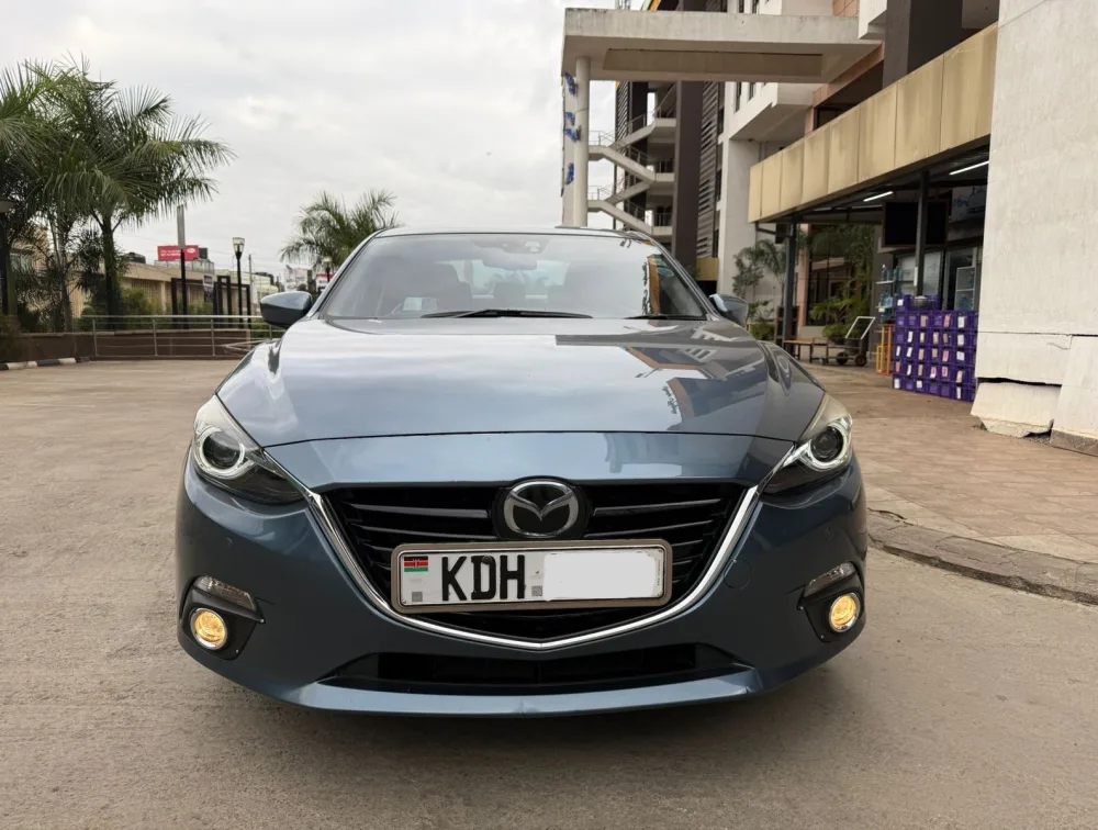 MAZDA AXELA SALOON - PRG Motors Ltd