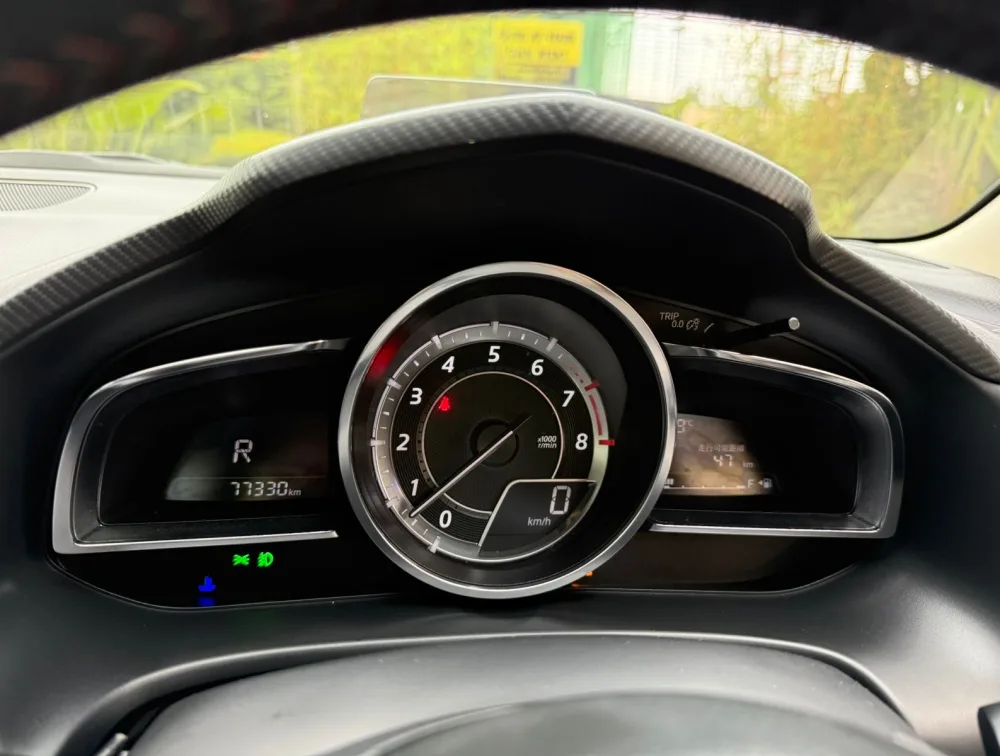 MAZDA AXELA SALOON - PRG Motors Ltd