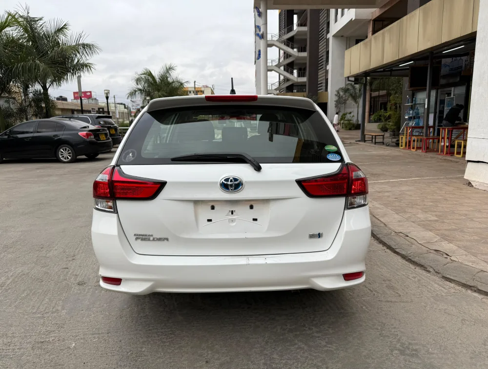 TOYOTA FIELDER HYBRID - PRG Motors Ltd